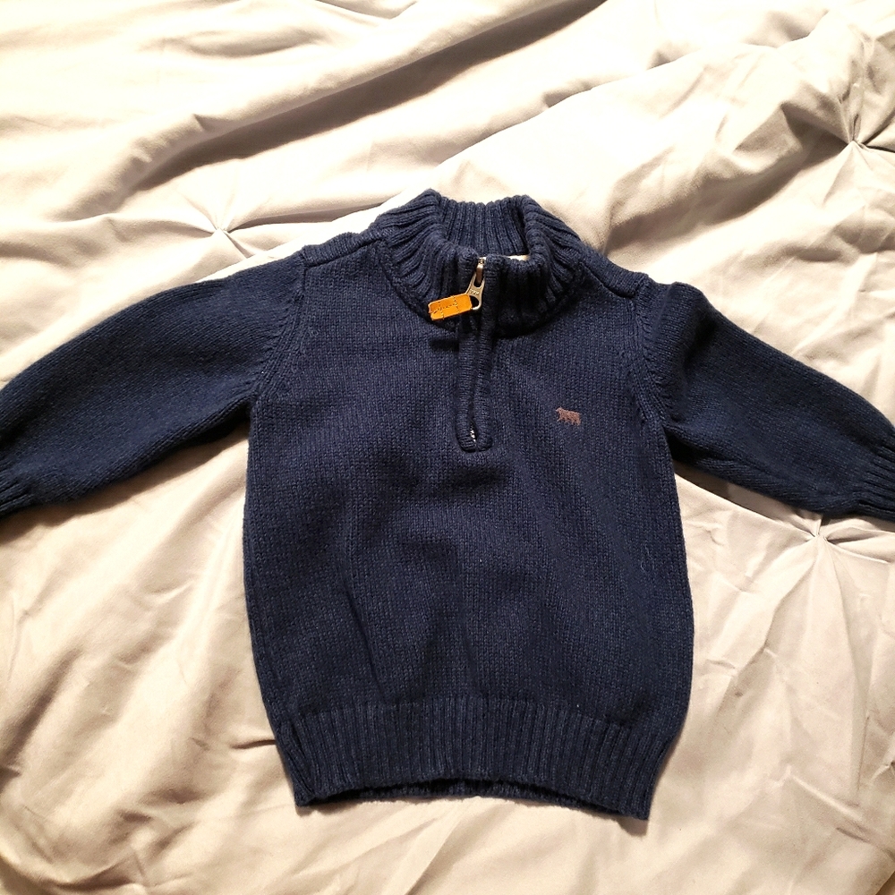 Pull over sweater